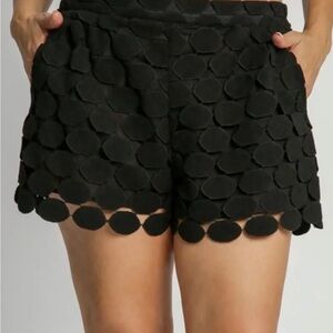 Umgee Black Scalloped Circle Detail Shorts